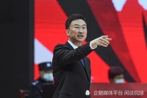 意媒Calciomercato消息，罗马正在转会市场上寻找中后卫引援，他们与博努奇的谈判已经进入后期阶段。